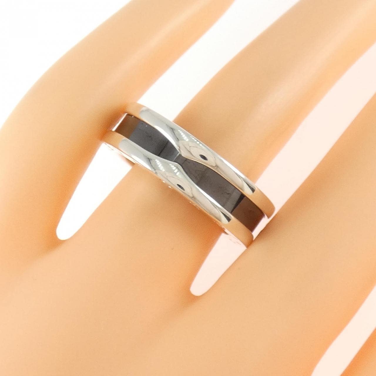 ブルガリ セーブザチルドレン リング