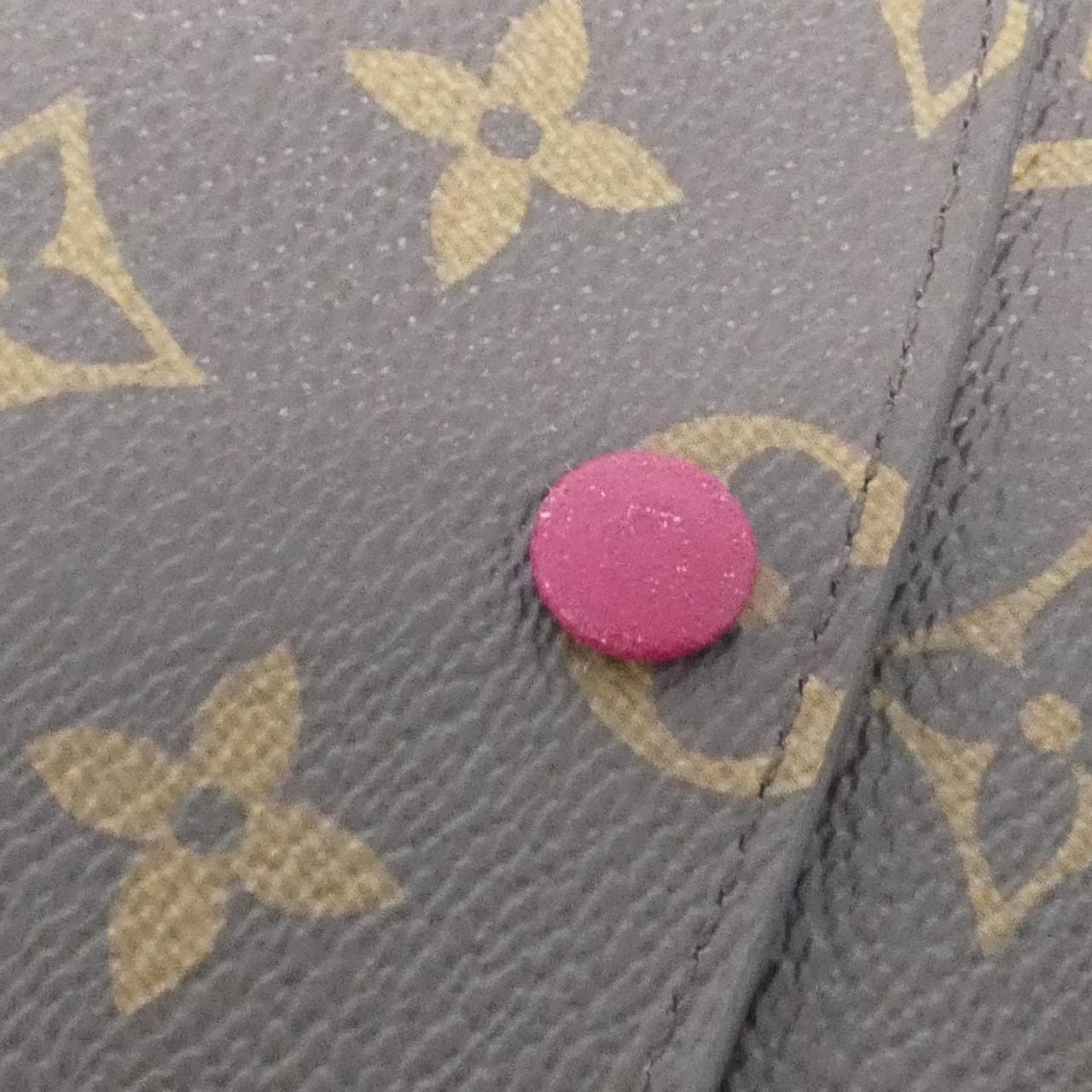 ルイヴィトン モノグラム ポルトフォイユ エミリー M60697 財布