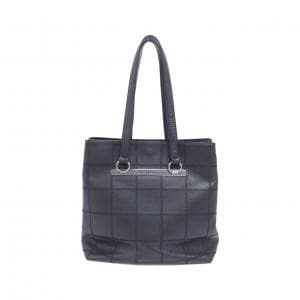 シャネル ショルダーバッグ