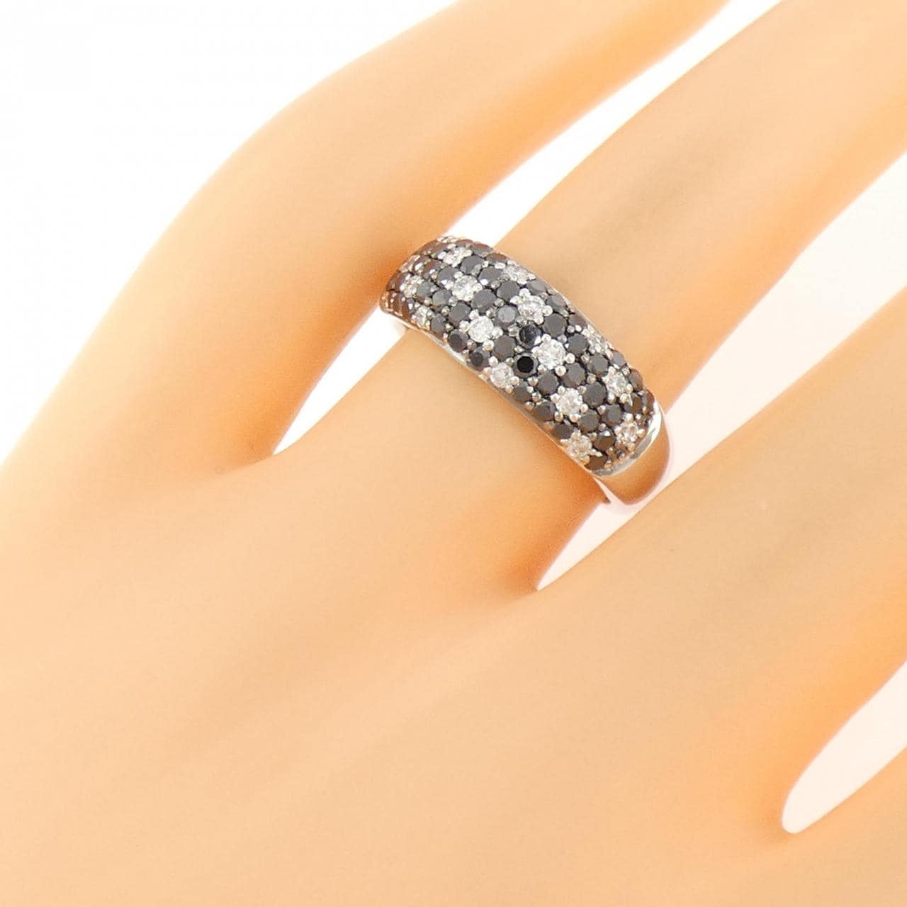 K18WG/K18BG ダイヤモンド リング 1.00CT