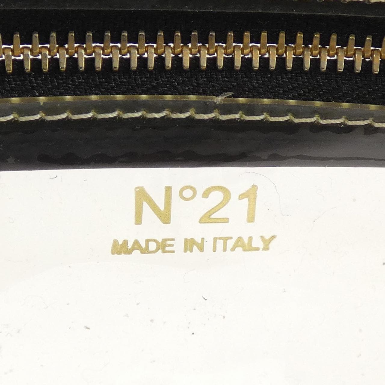 ヌメロヴェントゥーノ N°21 BAG