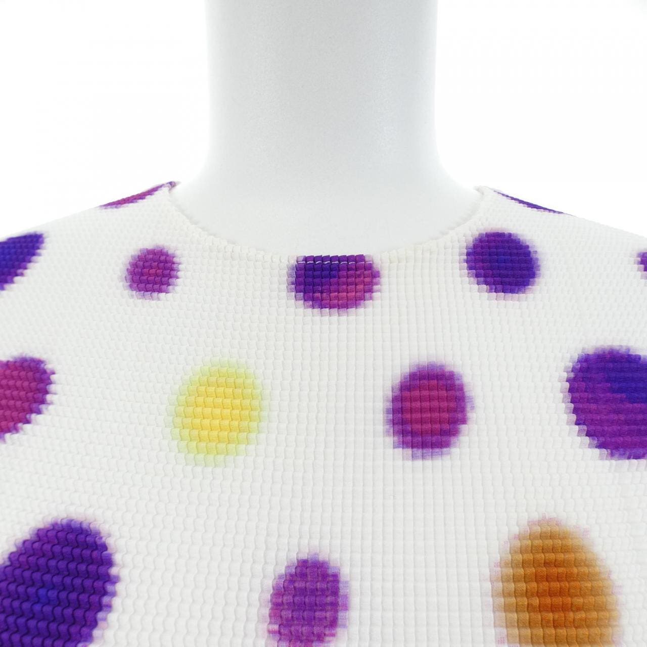 イッセイミヤケ ISSEY MIYAKE トップス