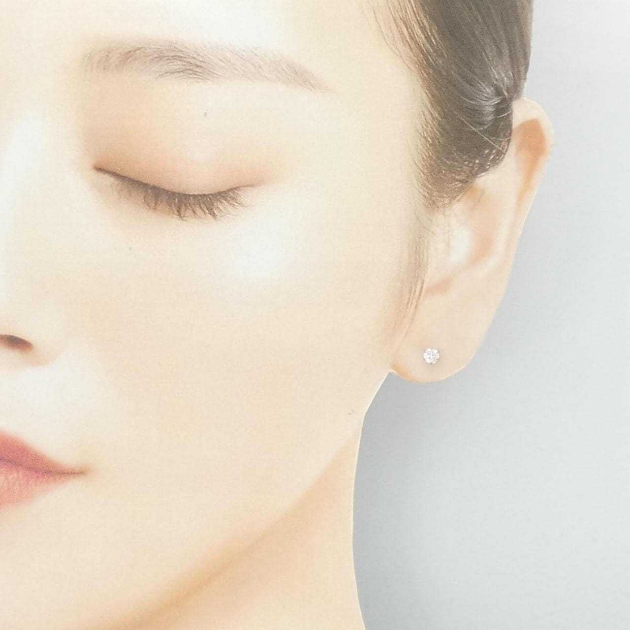 PT900 ソリティア ダイヤモンド ピアス 0.30CT