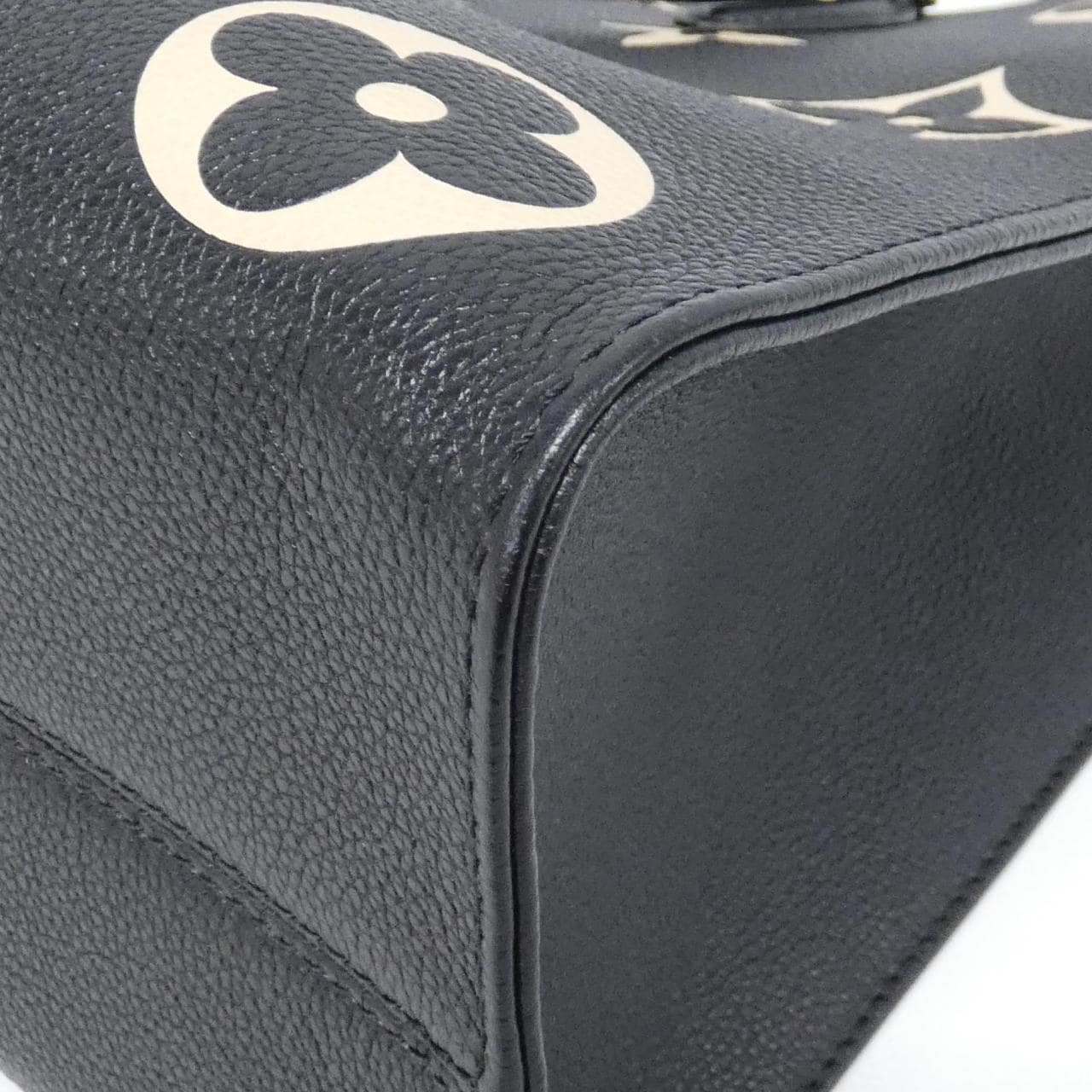 ルイヴィトン バイカラー モノグラム アンプラント オンザゴー MM M45495 バッグ