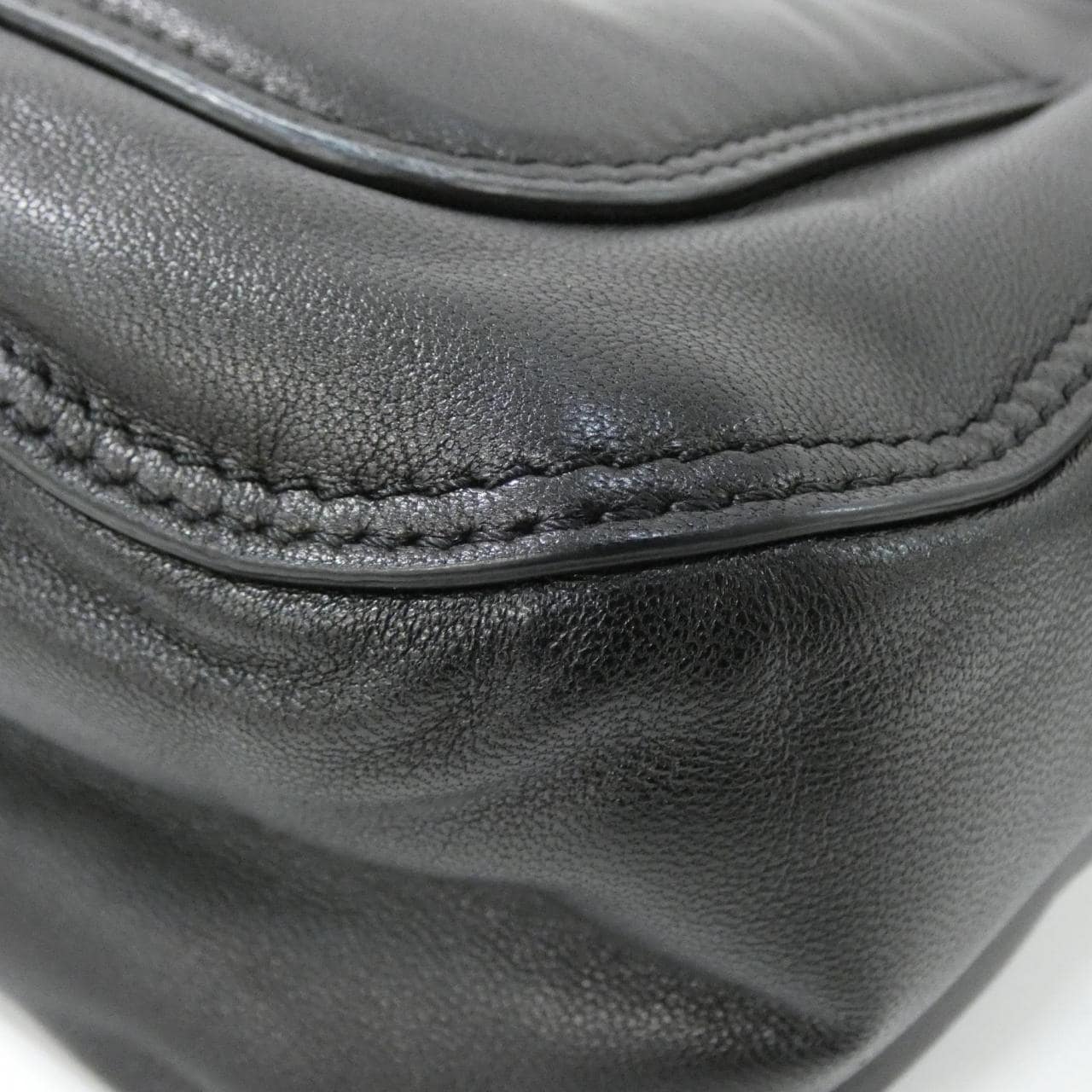 ヴァレンティノガラヴァーニ 5Y2B0C80ZIQ ショルダーバッグ