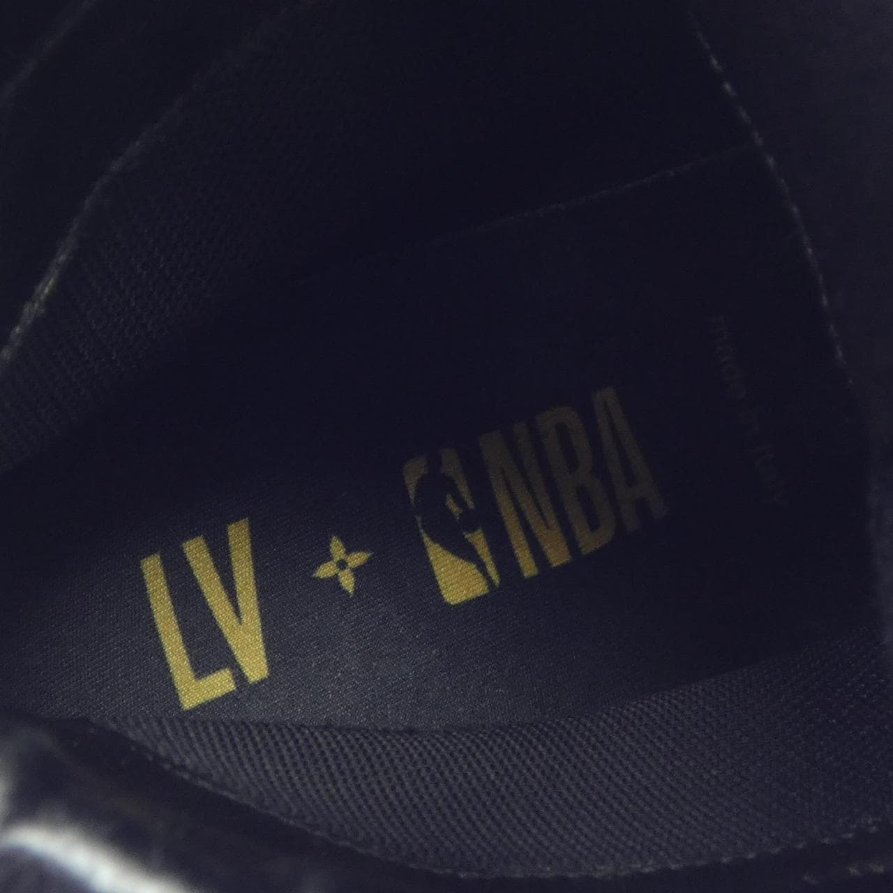 ルイヴィトン LOUIS VUITTON LVボールドライン NBA ブーツ
