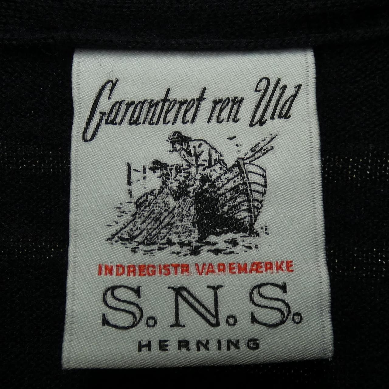 SNS HERNING ニット