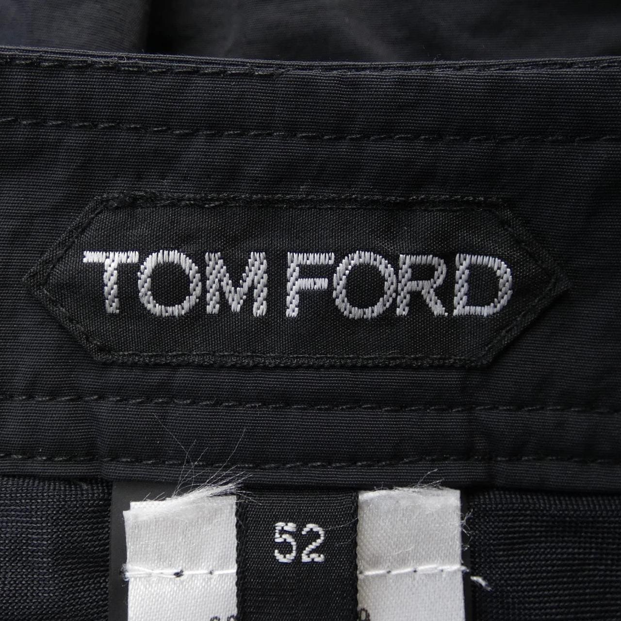 トムフォード TOM FORD ショートパンツ