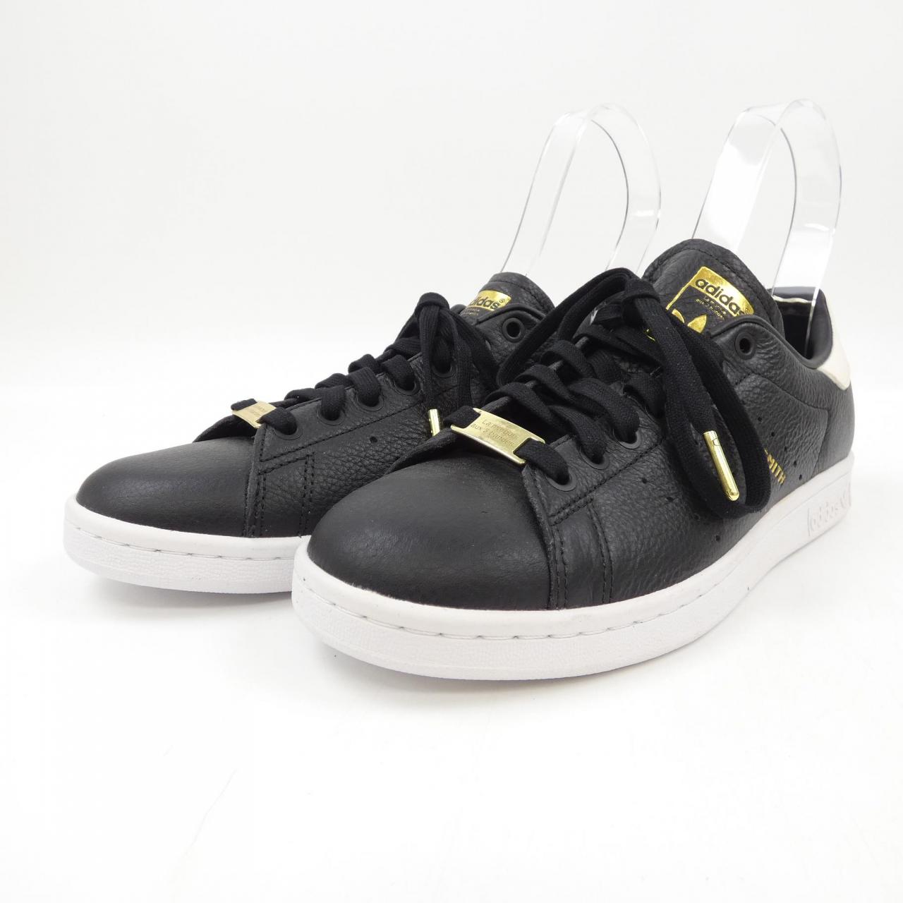 アディダス ADIDAS スニーカー