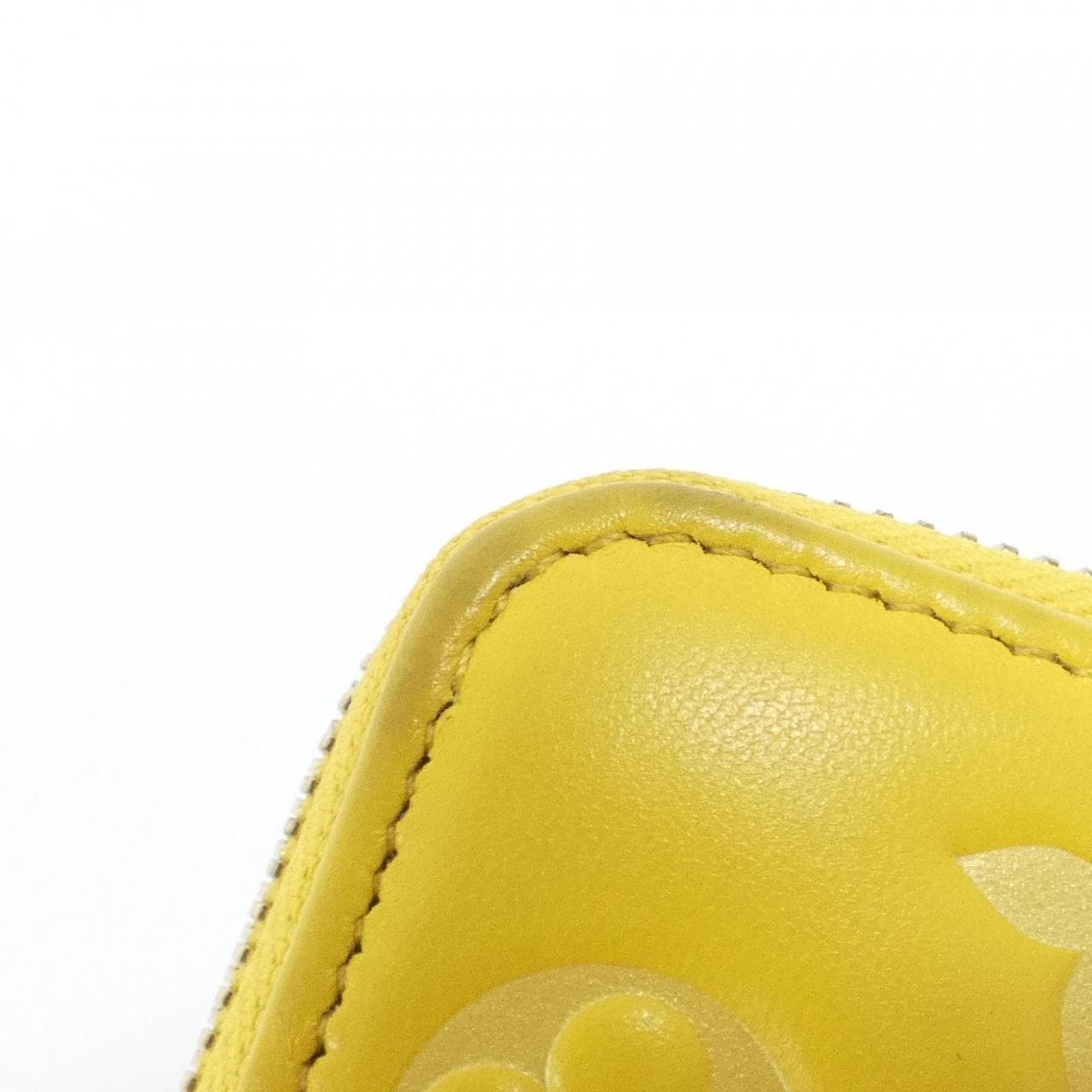 ルイヴィトン クッサン(スーパーラッキーデー) ジッピー ウォレット M13699 財布