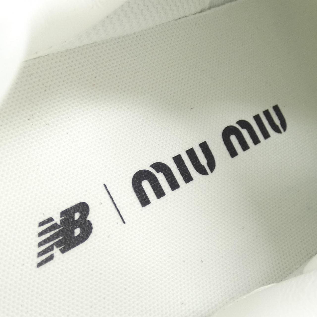 ミュウミュウ MIU MIU NEW BALANCE 5E165E スニーカー