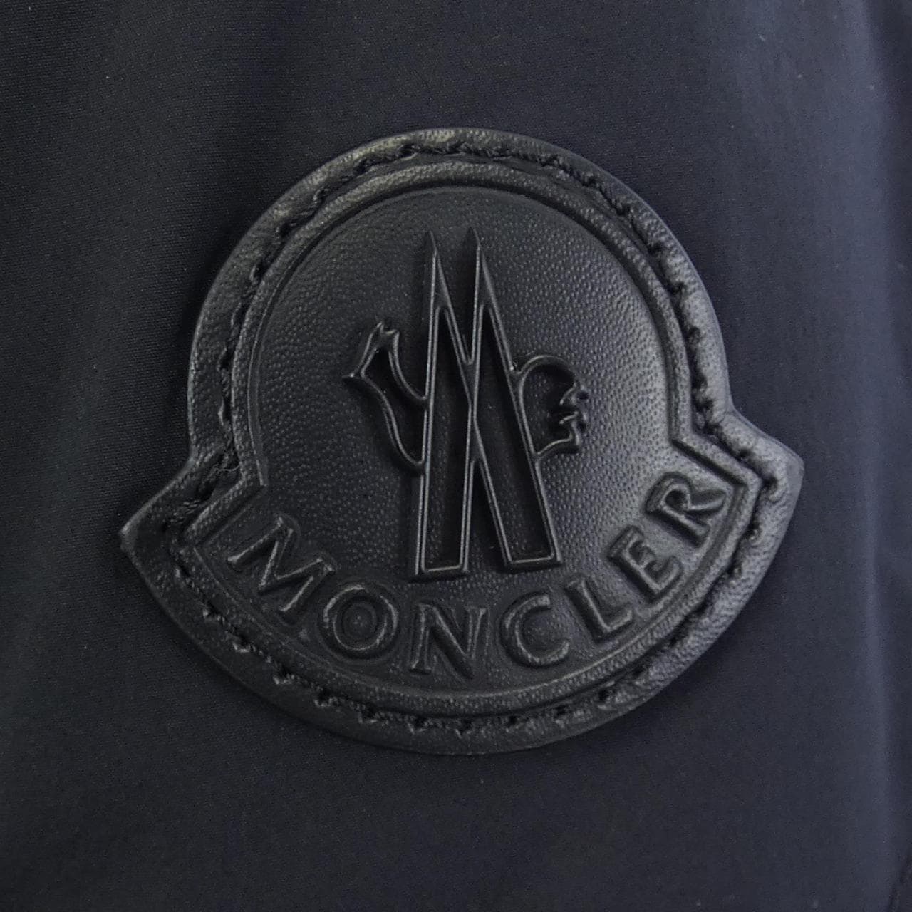 モンクレール MONCLER ダウンジャケット