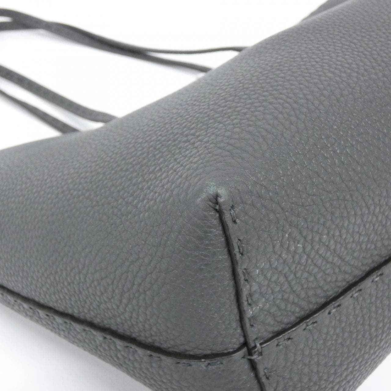 フェンディ セレリア スモール カルラ 8BH257 Q0J バッグ