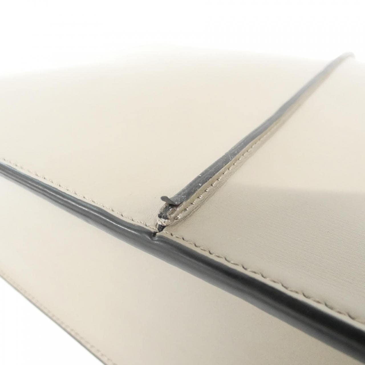 トッズ T TIMELESS XBMTSGN0300RLOV618 バッグ