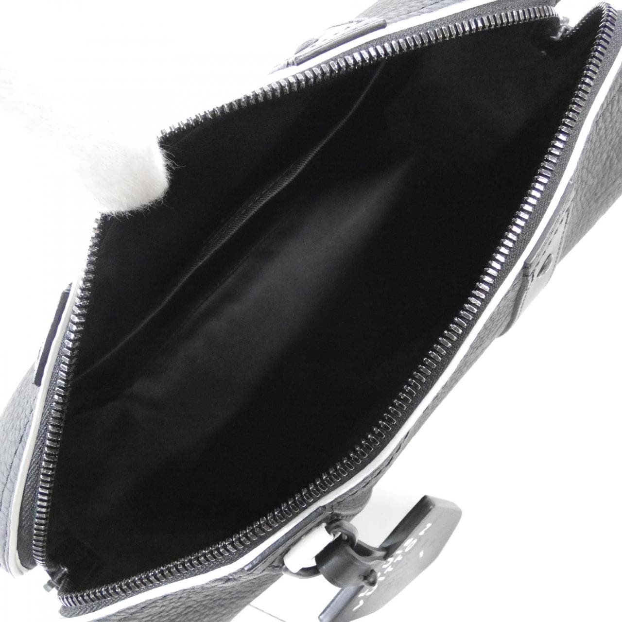 LOUIS VUITTON LV x FIFA City Keepall M21543 肩背包