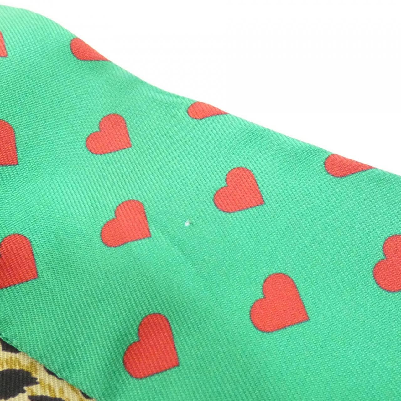 エルメス JUNGLE LOVE LOVE ツイリー 063513S スカーフ