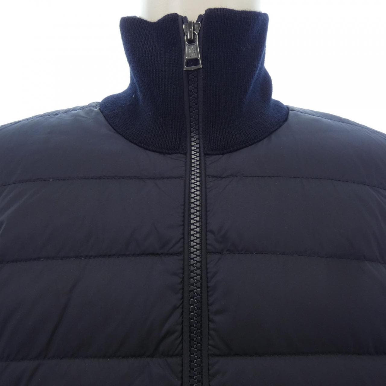 モンクレール MONCLER ダウンジャケット