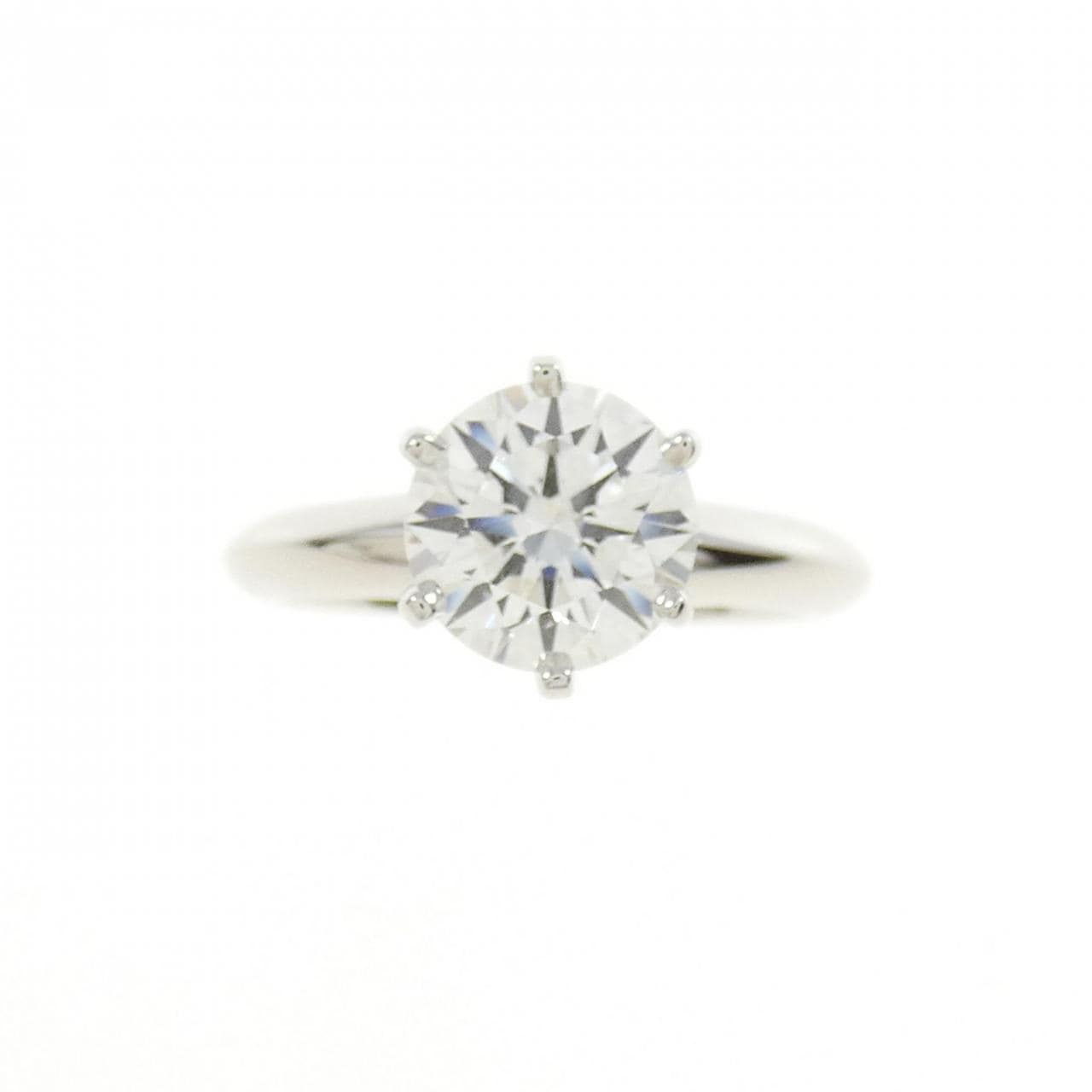 TIFFANY Classic Solitaire Ring 1.32CT