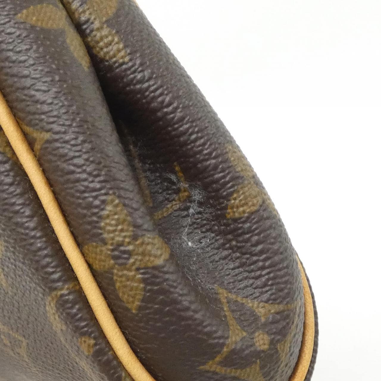 ルイヴィトン モノグラム エヴァ M95567 ショルダーバッグ