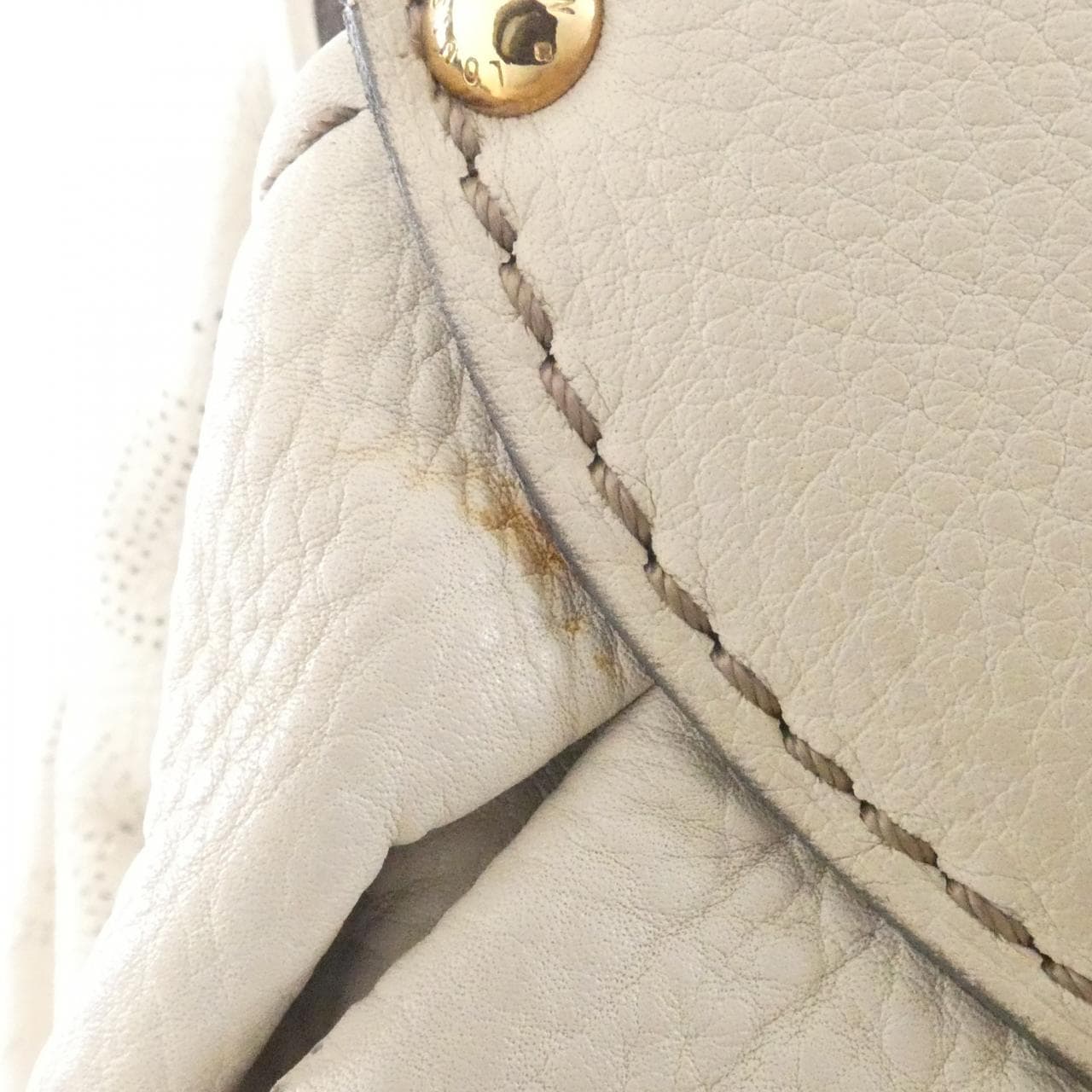 ルイヴィトン マヒナ XL M95548 ショルダーバッグ