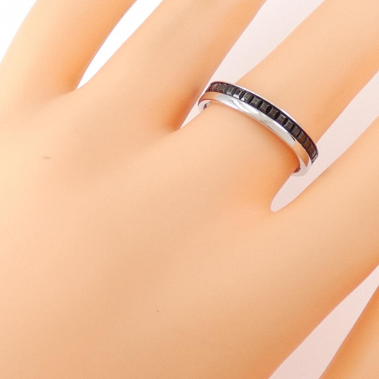 Boucheron Quatre黑色戒指