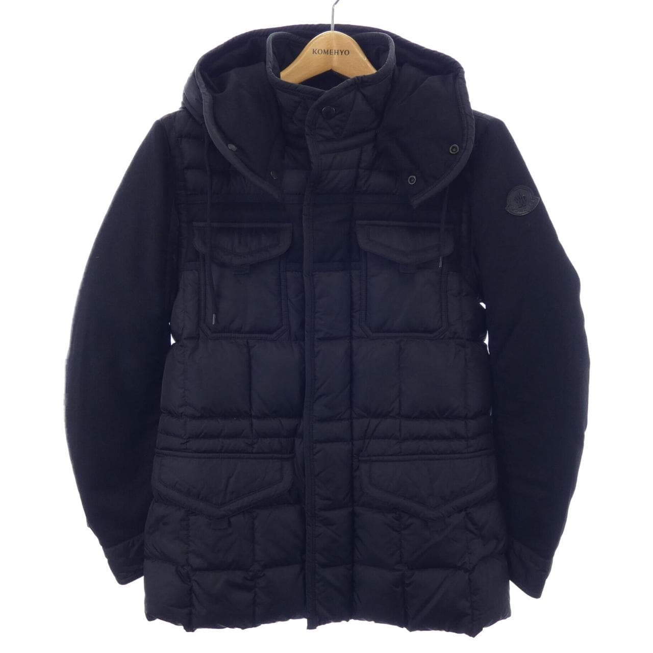 モンクレール MONCLER ダウンジャケット