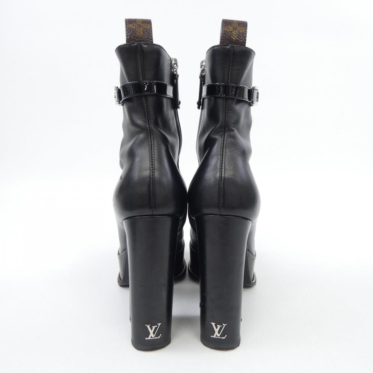 ルイヴィトン LOUIS VUITTON フェイムライン ブーツ