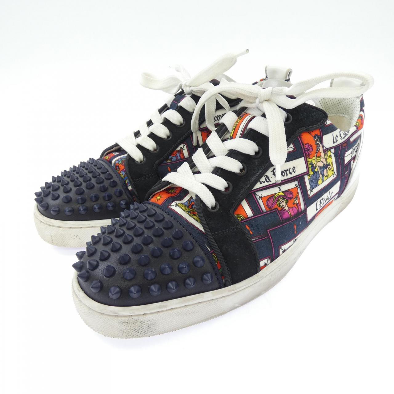 クリスチャンルブタン CHRISTIAN LOUBOUTIN Louis Junior Spikes Flat スニーカー