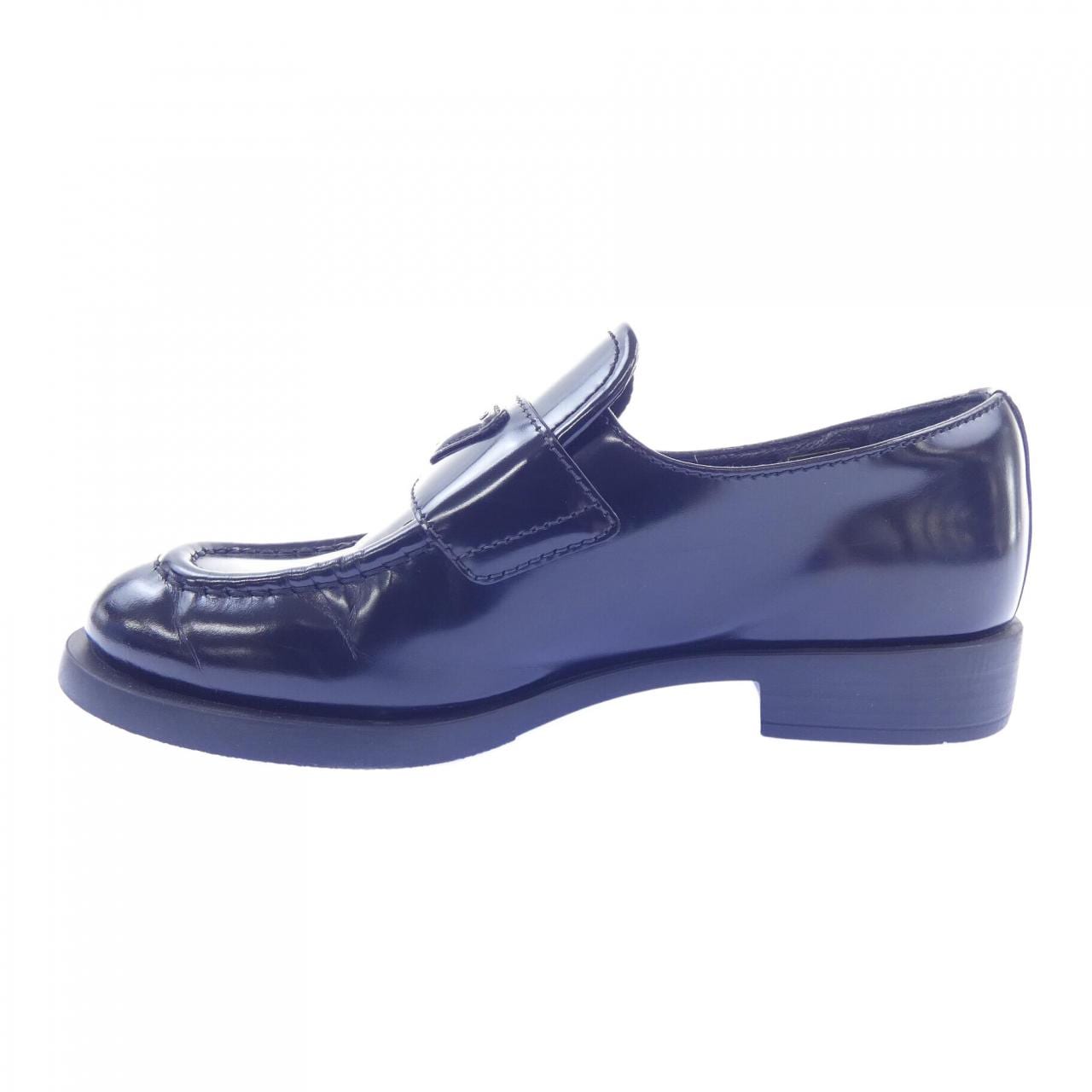 プラダ PRADA アンラインド ローファー トライアングルロゴ 1D238M シューズ