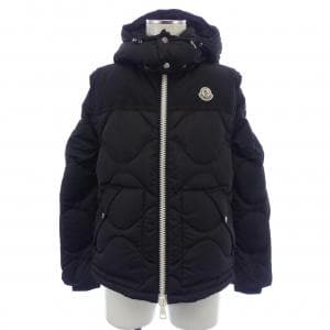 モンクレール MONCLER ダウンジャケット