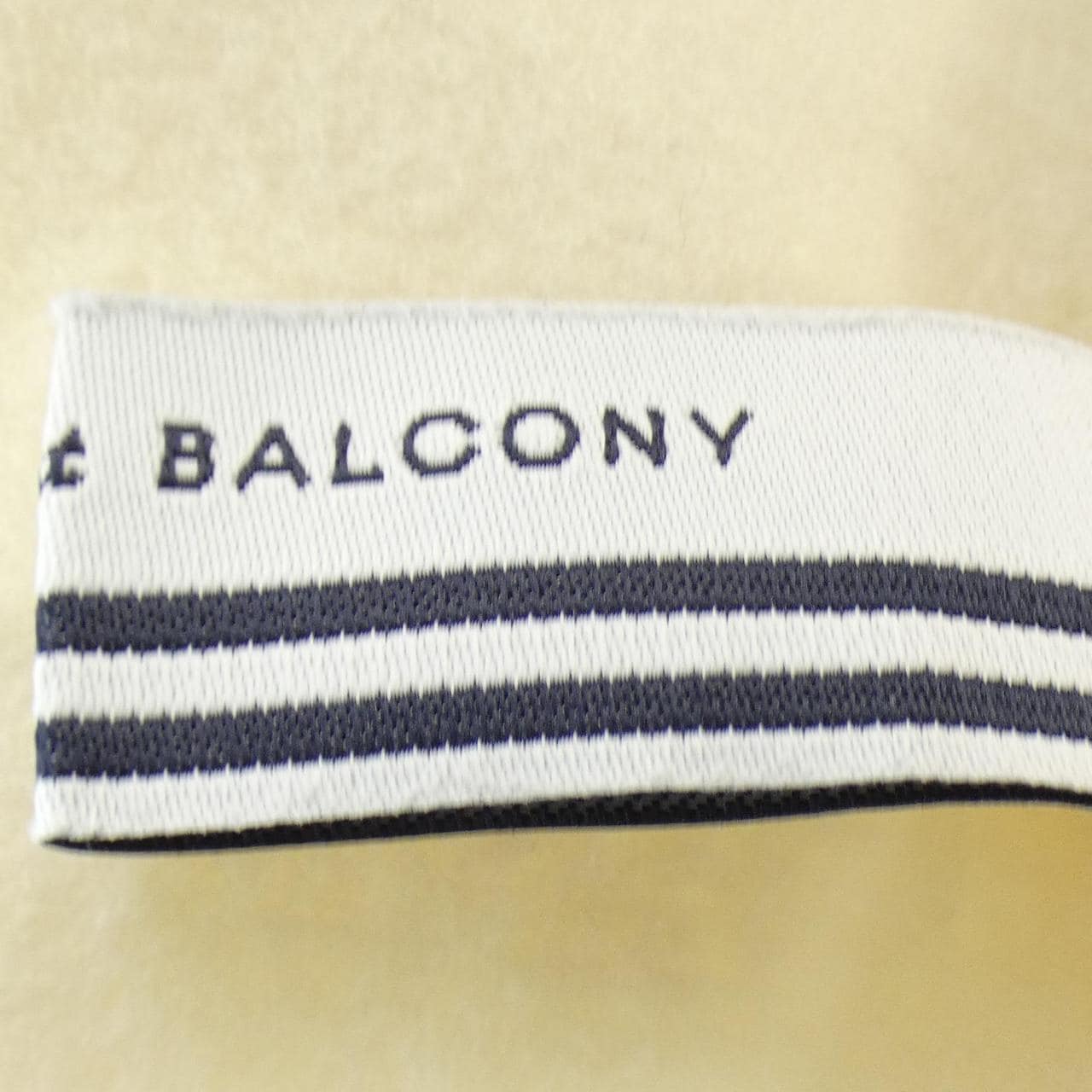 条纹舒适阳台BORDERS at BALCONY上衣