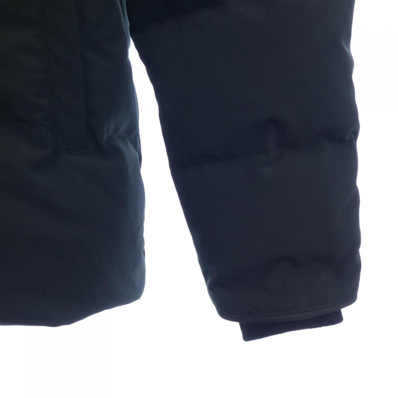 カナダグース CANADA GOOSE ダウンジャケット