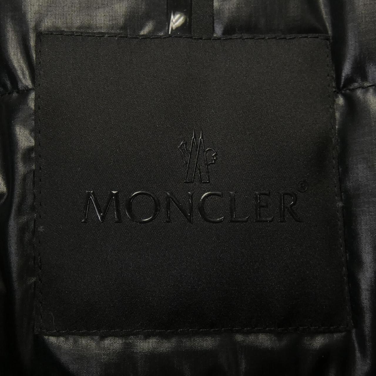 【新品】モンクレール MONCLER ダウンジャケット