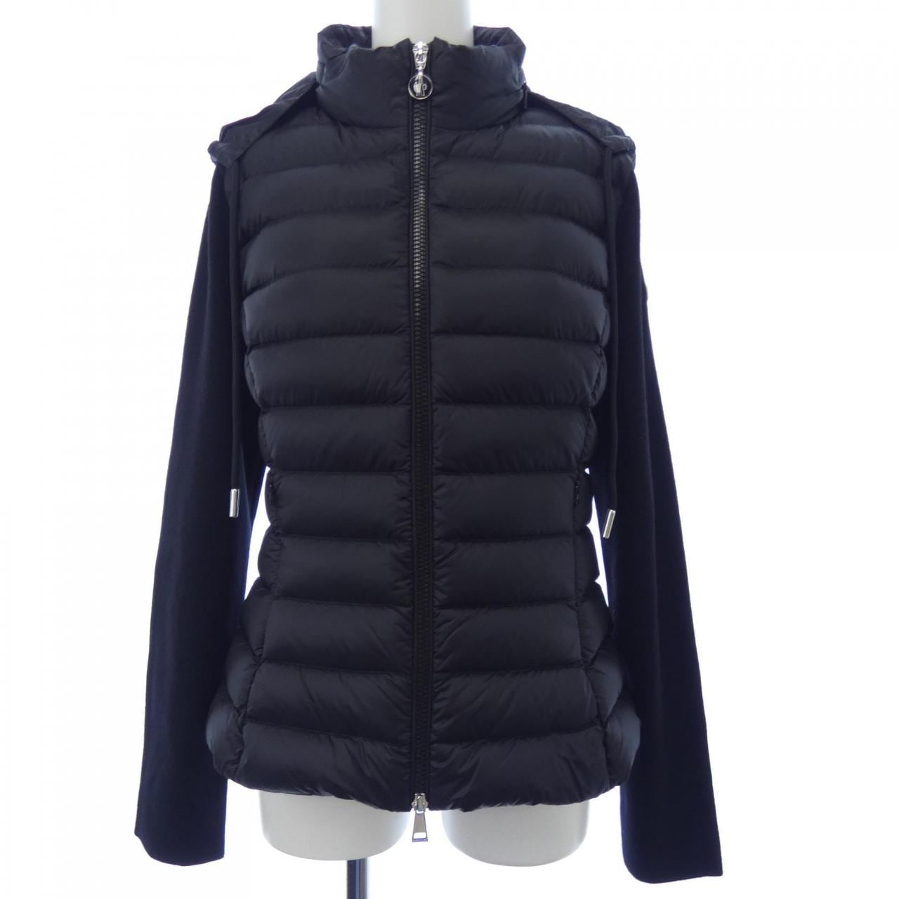 モンクレール MONCLER ダウンジャケット