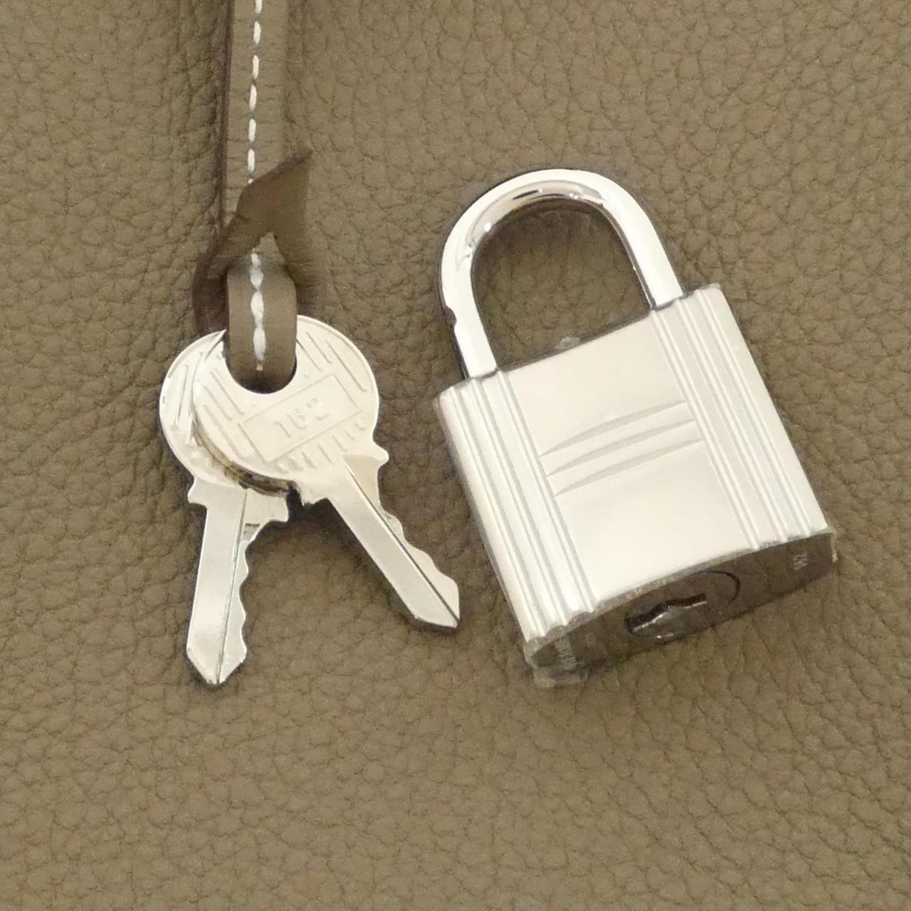 【未使用品】エルメス アッカド PM 083589CK ショルダーバッグ