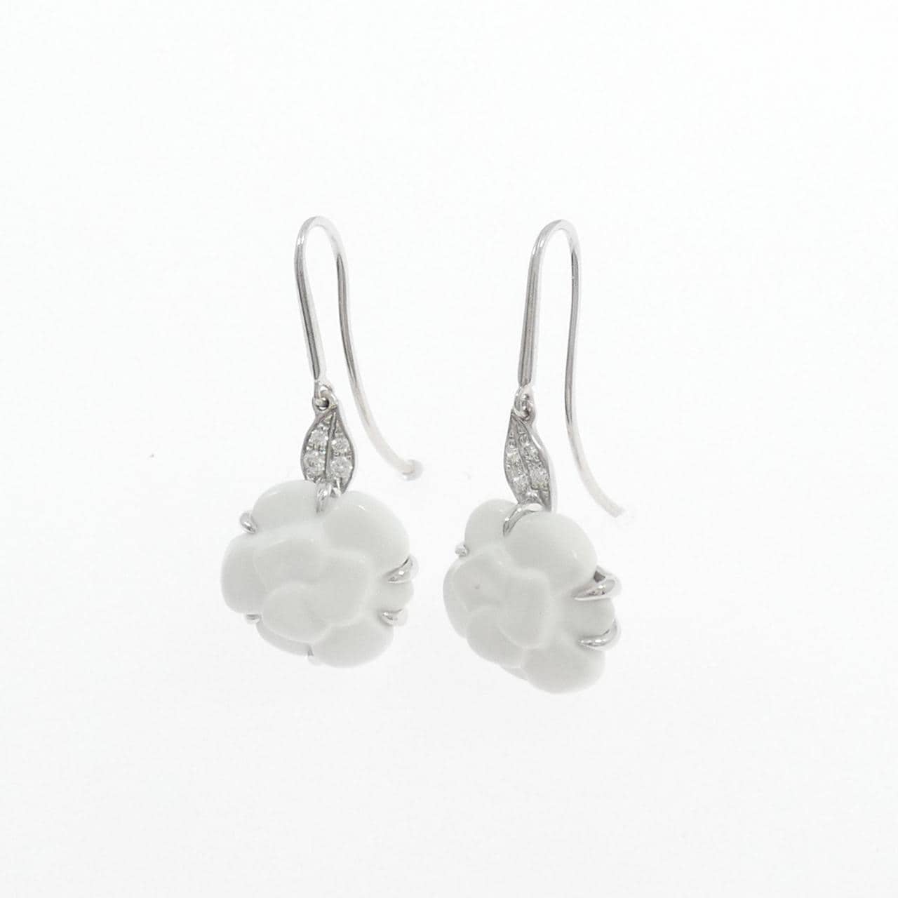 シャネル カメリア ピアス