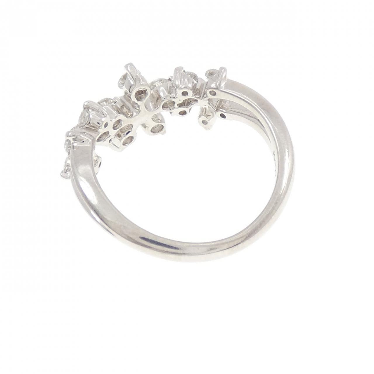 PT900 フラワー ダイヤモンド リング 0.70CT