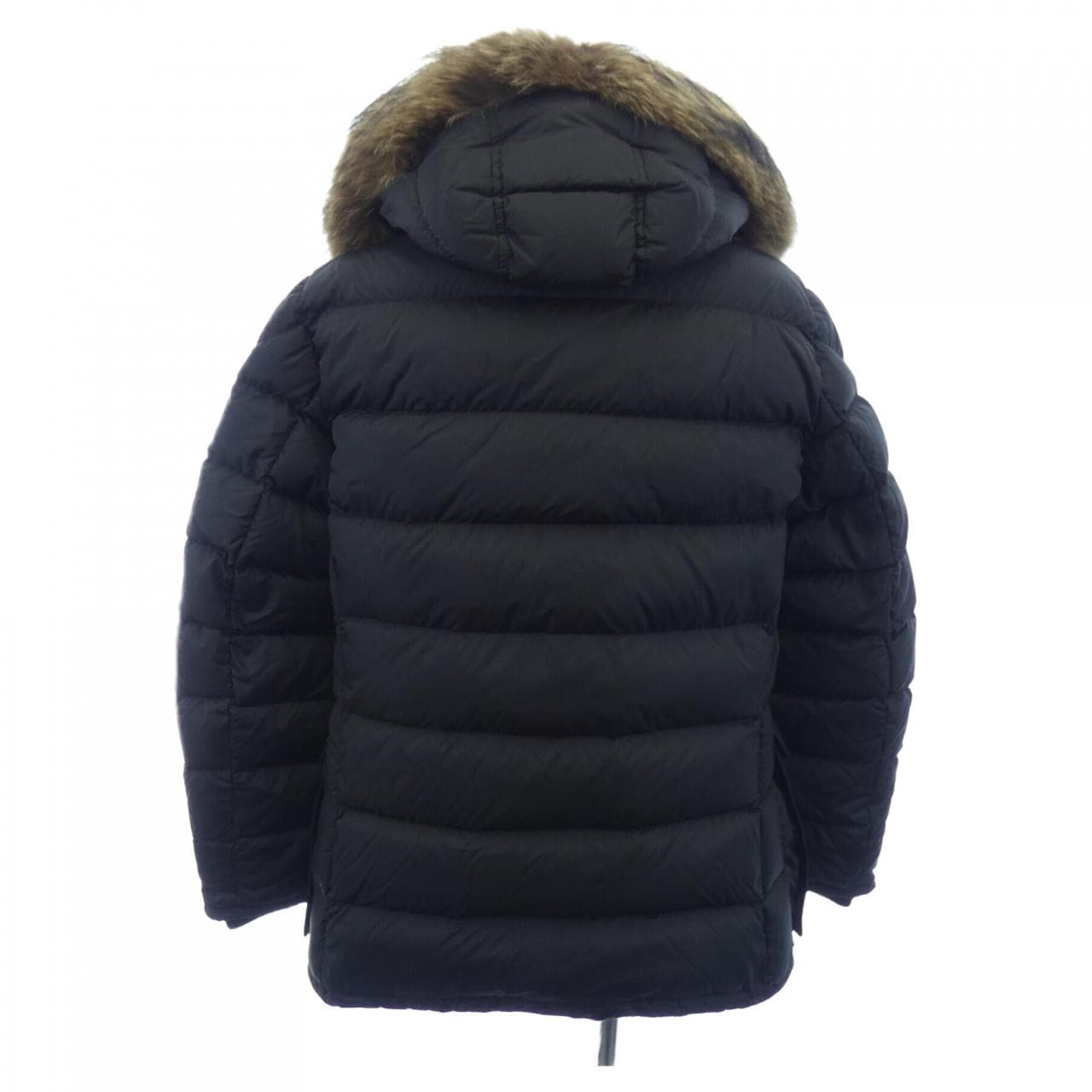 モンクレール MONCLER ダウンジャケット