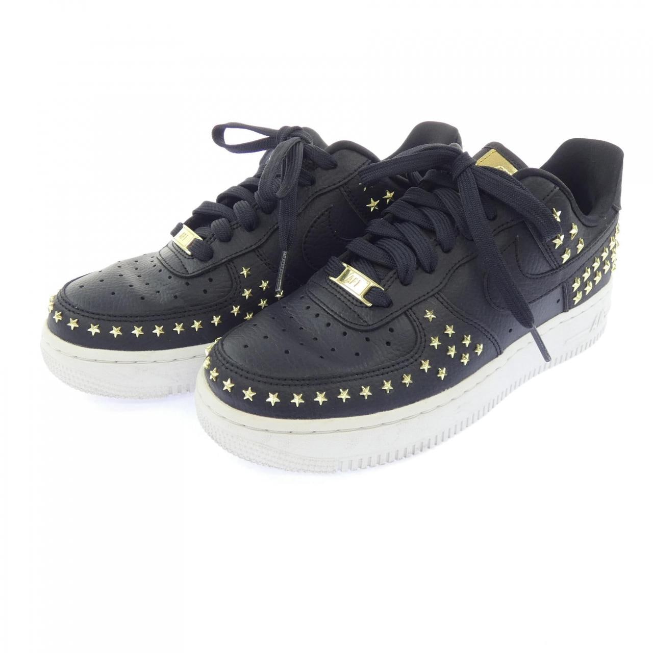 ナイキ NIKE AR0639-100 スニーカー