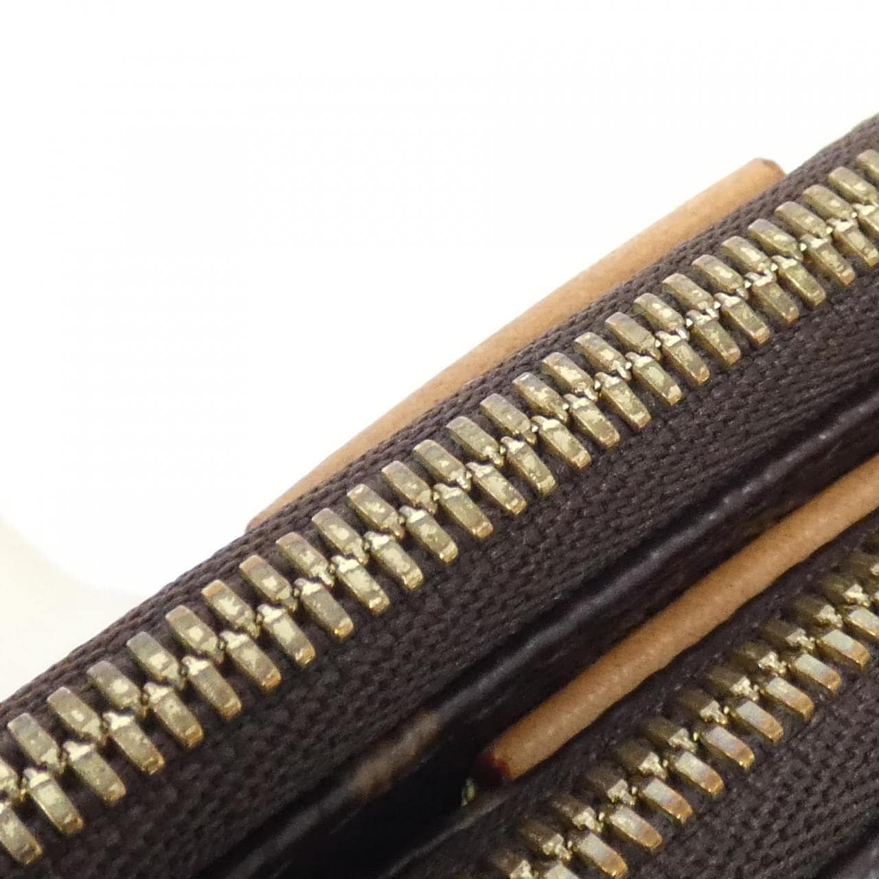 ルイヴィトン モノグラム(LV X YK) ミュルティ ポシェット アクセソワール M46385 ショルダーバッグ