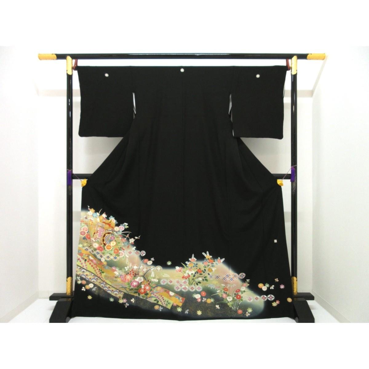 留袖　友禅金彩加工　刺繍入り　丸に橘