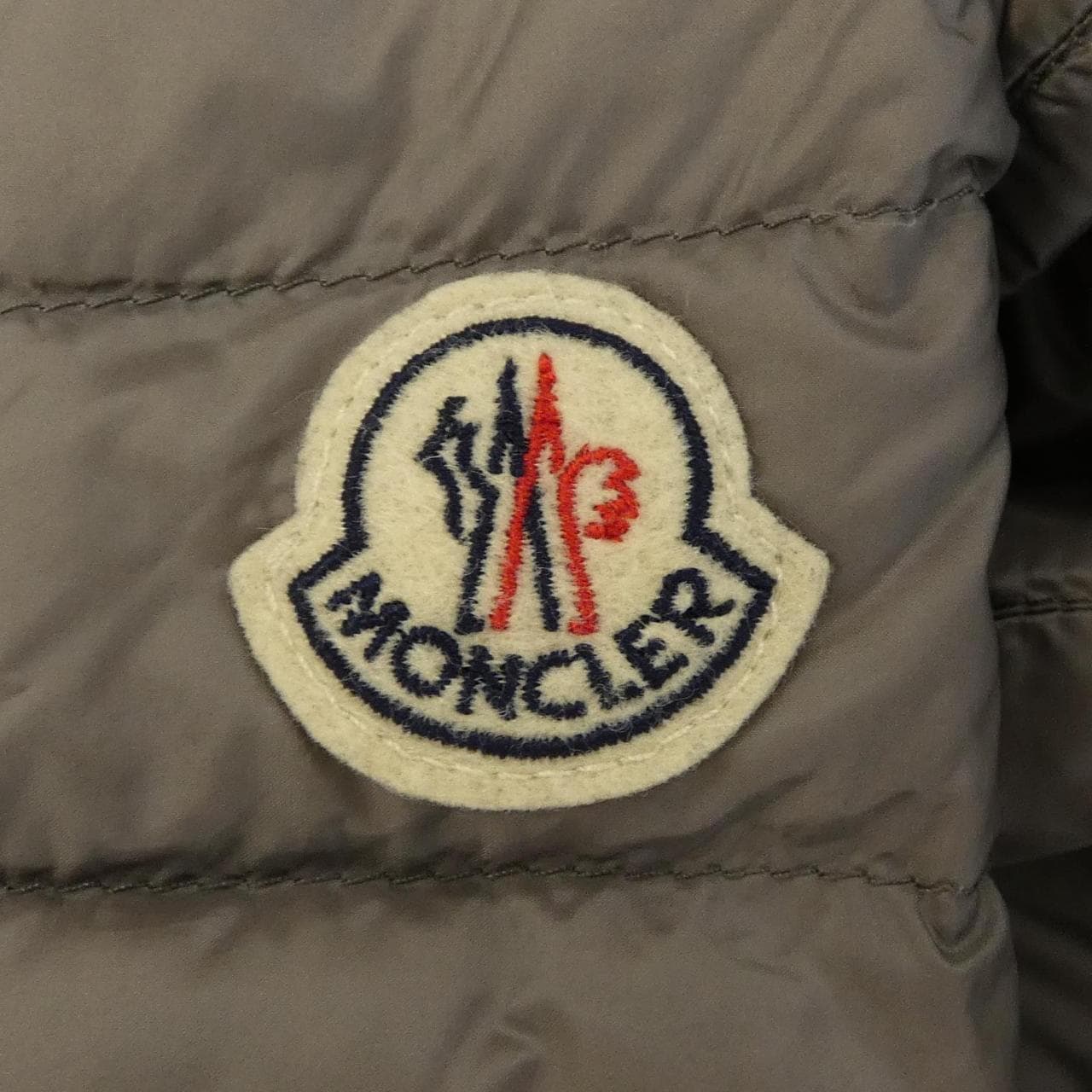 モンクレール MONCLER AGATELON ダウンコート