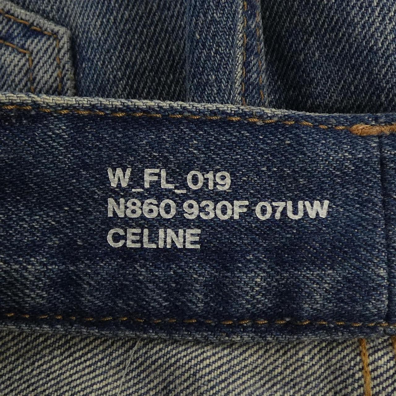 セリーヌ CELINE ジェーン フレアジーンズ トリオンフ TRIOMPHE 2N860930F ジーンズ