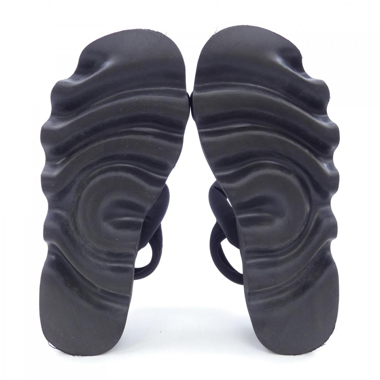 イッセイミヤケ ISSEY MIYAKE サンダル