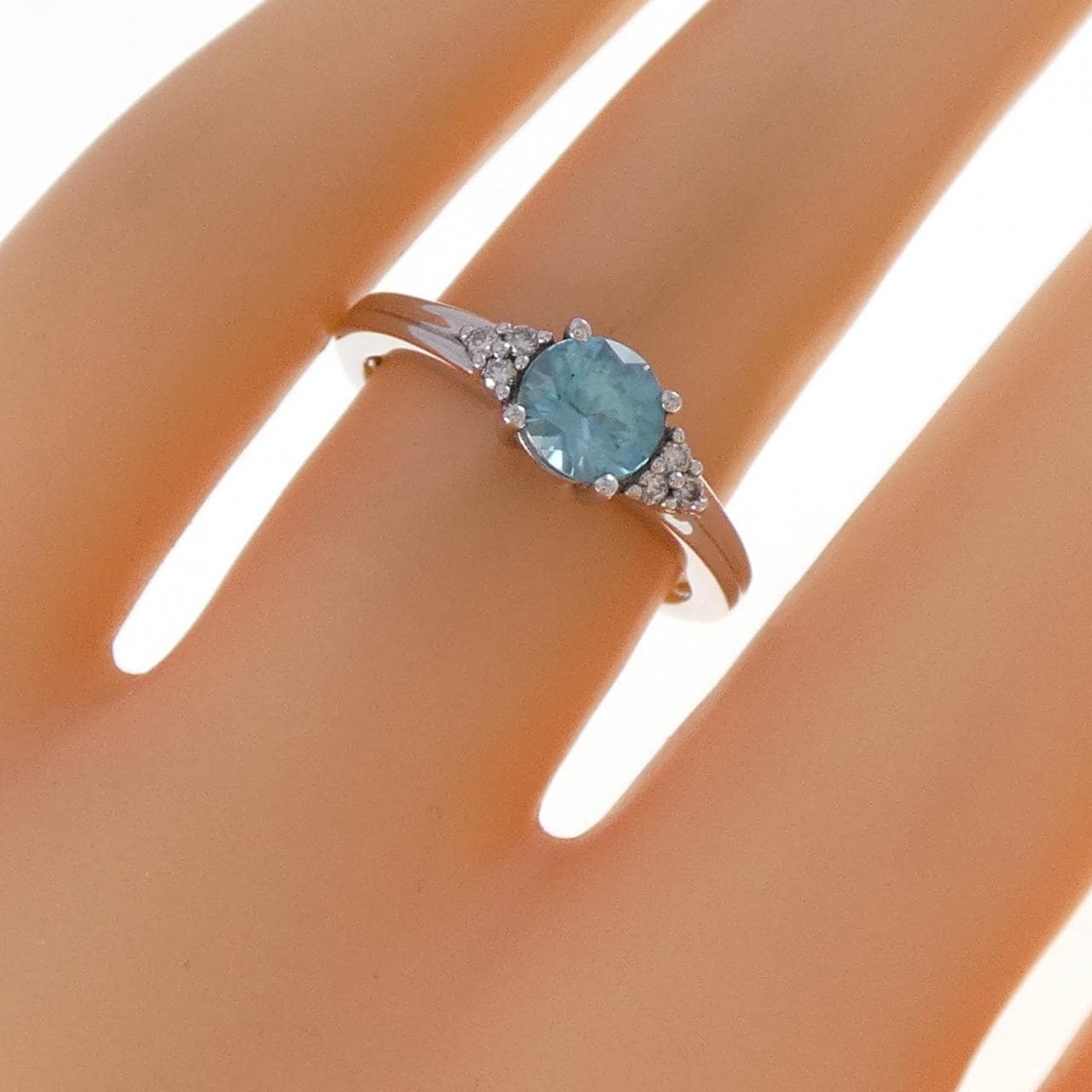 K18WG ジルコン リング 0.74CT