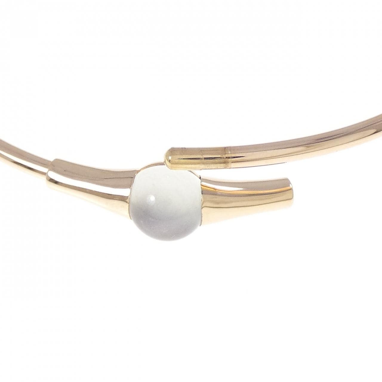 ポメラート ムーンストーン バングル