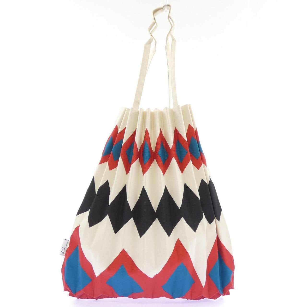 ミーイッセイミヤケ me ISSEY MIYAKE NI93AG801 BAG