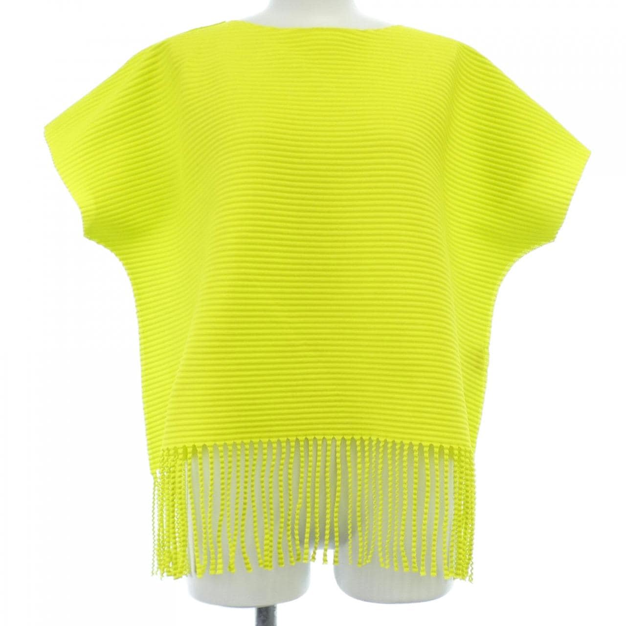 ミーイッセイミヤケ me ISSEY MIYAKE トップス
