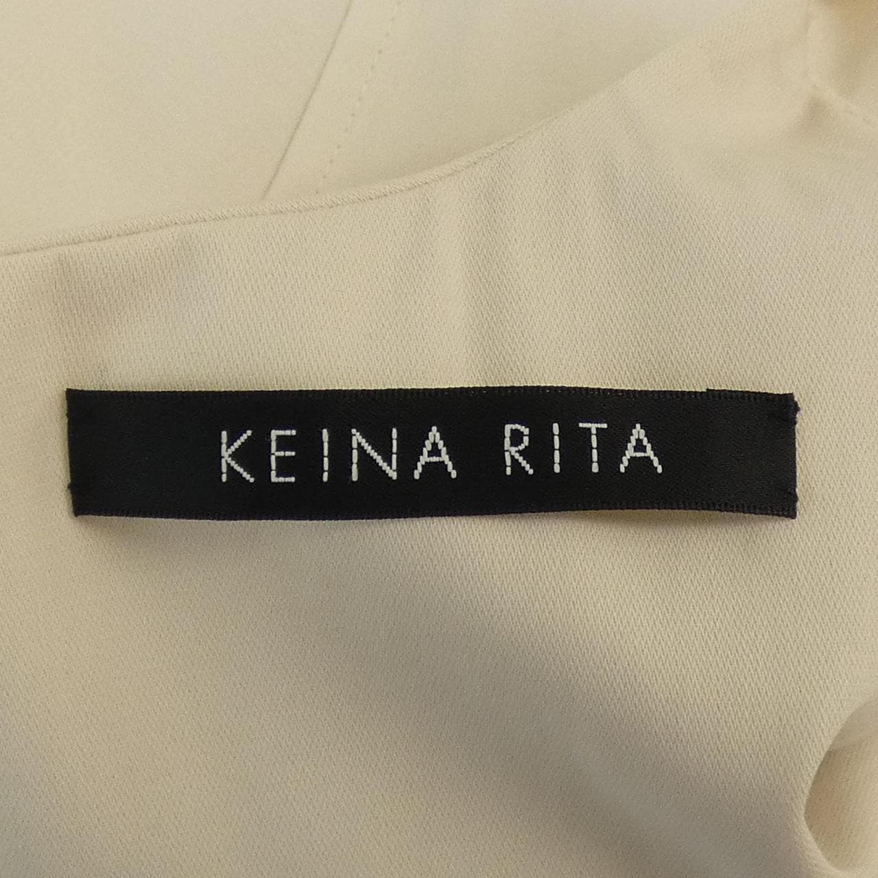 ケイナリタ KEINA RITA トップス