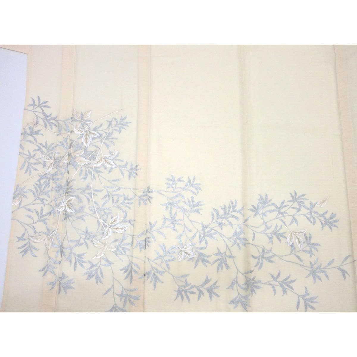 【未使用品】単衣　駒絽訪問着　銀彩友禅刺繍入り